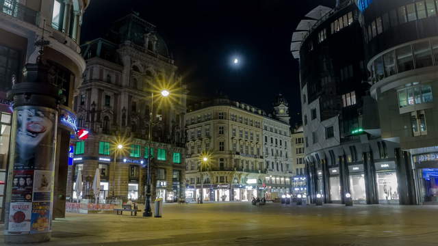 Historical inner city in the light of a full moon – Zoom
