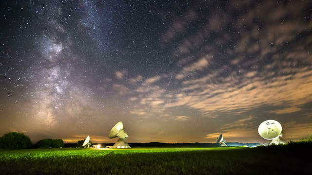Milky Way Time-Lapse with Satellite Dishes