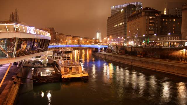 Vienna Donau Timelapse 4K / Ultra HD