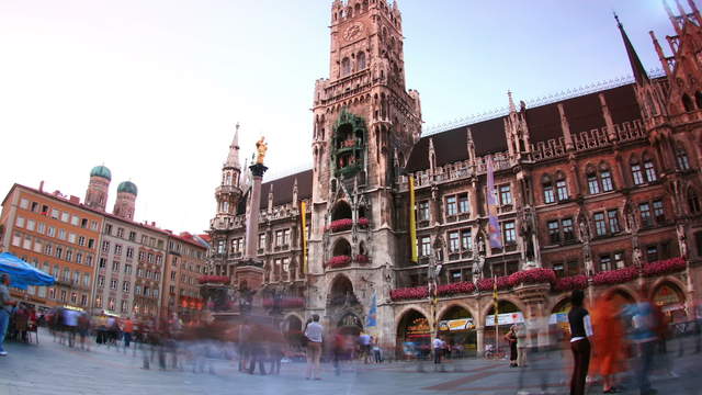 Pedestrian Zone, Munich Marienplatz