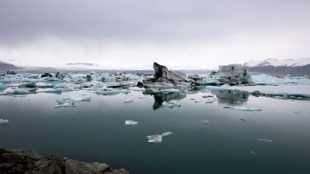 Floating Ice at Jokulsarlon 6K Download