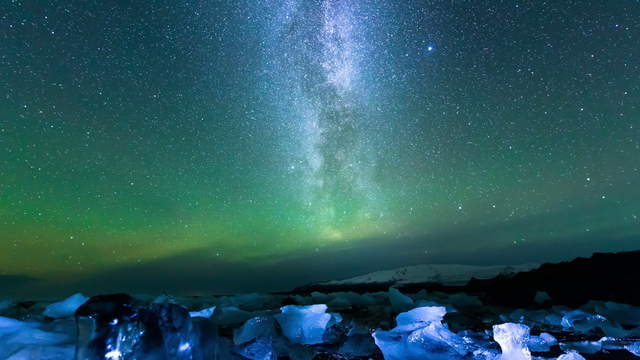 Diamond Beach Jökulsárlón - Royalty-Free Stock Footage Video UHD