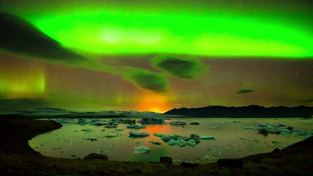 Aurora Borealis (Northern Lights) Time Lapse UHD 4K, 6K - Long Shot