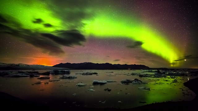 Aurora Borealis UHD 4K, 6K Time Lapse - Close-Up