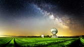 Time lapse clip - 4K Video Loop - Milky Way Satellite Dish