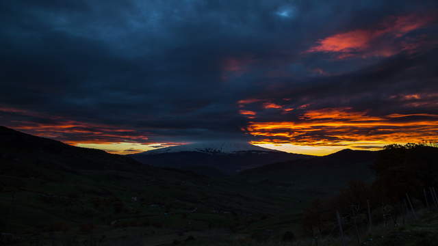 Sunrise Mt. Etna UHD Time-Lapse Video