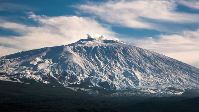 Sicily - Time-lapse of Mt. Etna