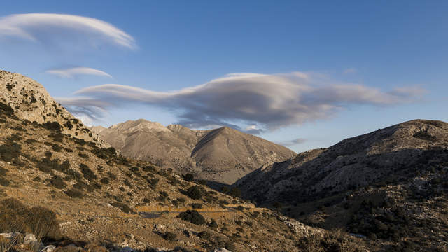 Day-night transition in the Dikti Mountains