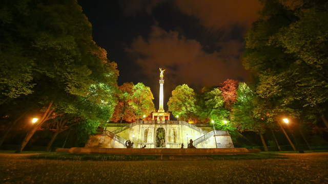 Angel of Peace Munich Dolly Shot