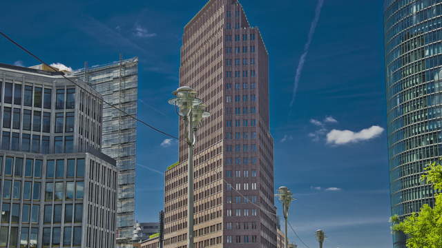 Berlin hyperlapse 4K - Potsdamer Platz - Kollhoff Tower - Forum Tower - Bahn Tower