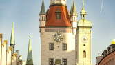 Time lapse clip - Munich town hall walktrough zOOm out 