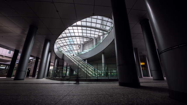 Shiodome Architecture Dolly Shot 汐留駅