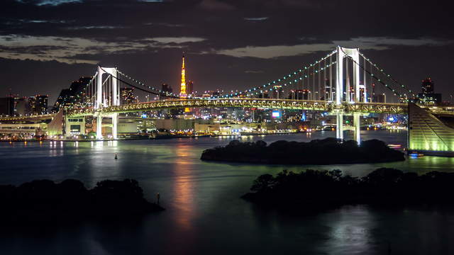 Rainbow Bridge with Tokyo Tower