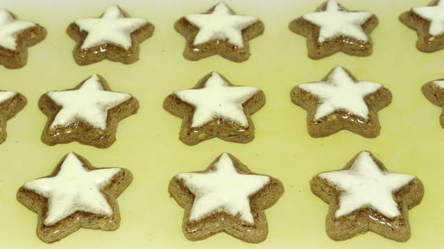 Cinnamon Stars in Water