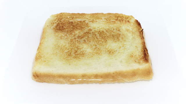 Toast in Water (6K)