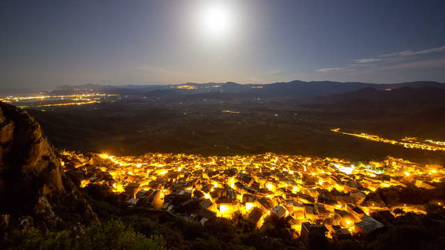 Night to Day with Moonset