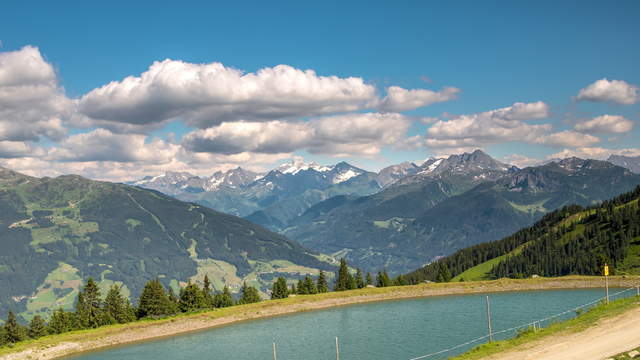 Reservoir Mizun with Mountain View