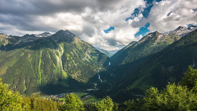 Krimser Waterfalls